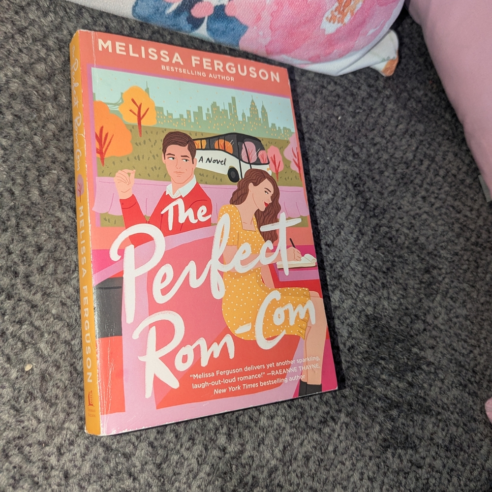 🤎The Perfect Rom-Com Book by Melissa Ferguson